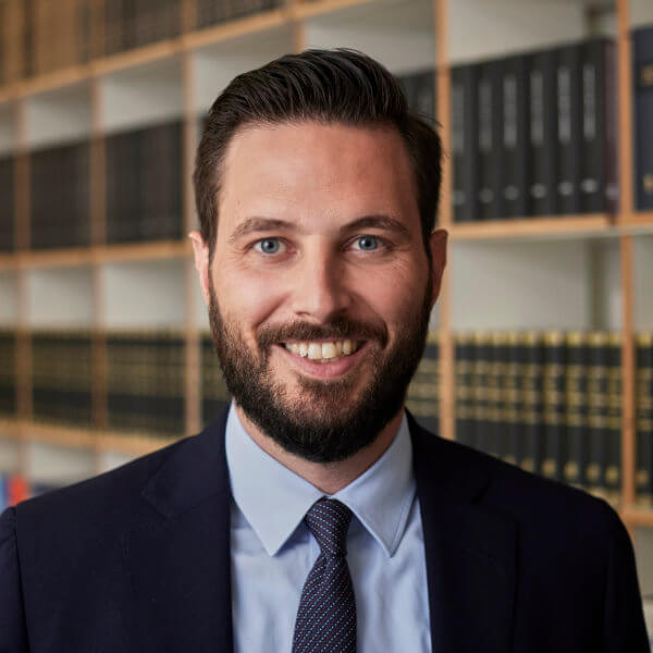 Dr. Frédéric Schneider // Rechtsanwalt für Strafrecht und Wirtschaftsstrafrecht und Dozent Vorlesung Medizinstrafrecht